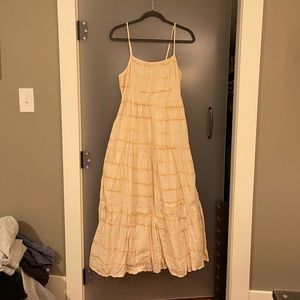 Womens size 6 maxi dress